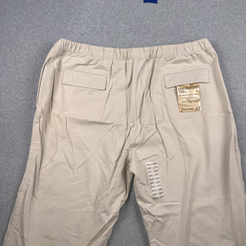 St Johns Bay Pants Mens 42x32 Beige Easy Weekend Twill Relaxed Chino Travel NEW - Picture 4 of 9
